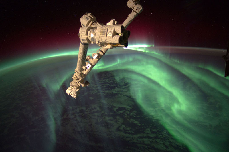 aurora-astralis-from-space.jpg