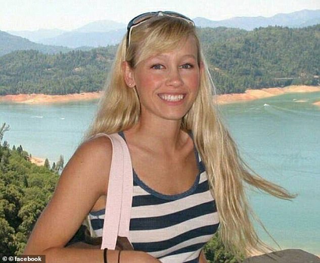 https://i.dailymail.co.uk/1s/2020/10/30/16/35042752-8897417-Papini_now_38_has_lived_a_reclusive_live_since_her_disappearance-a-33_1604074439881.jpg
