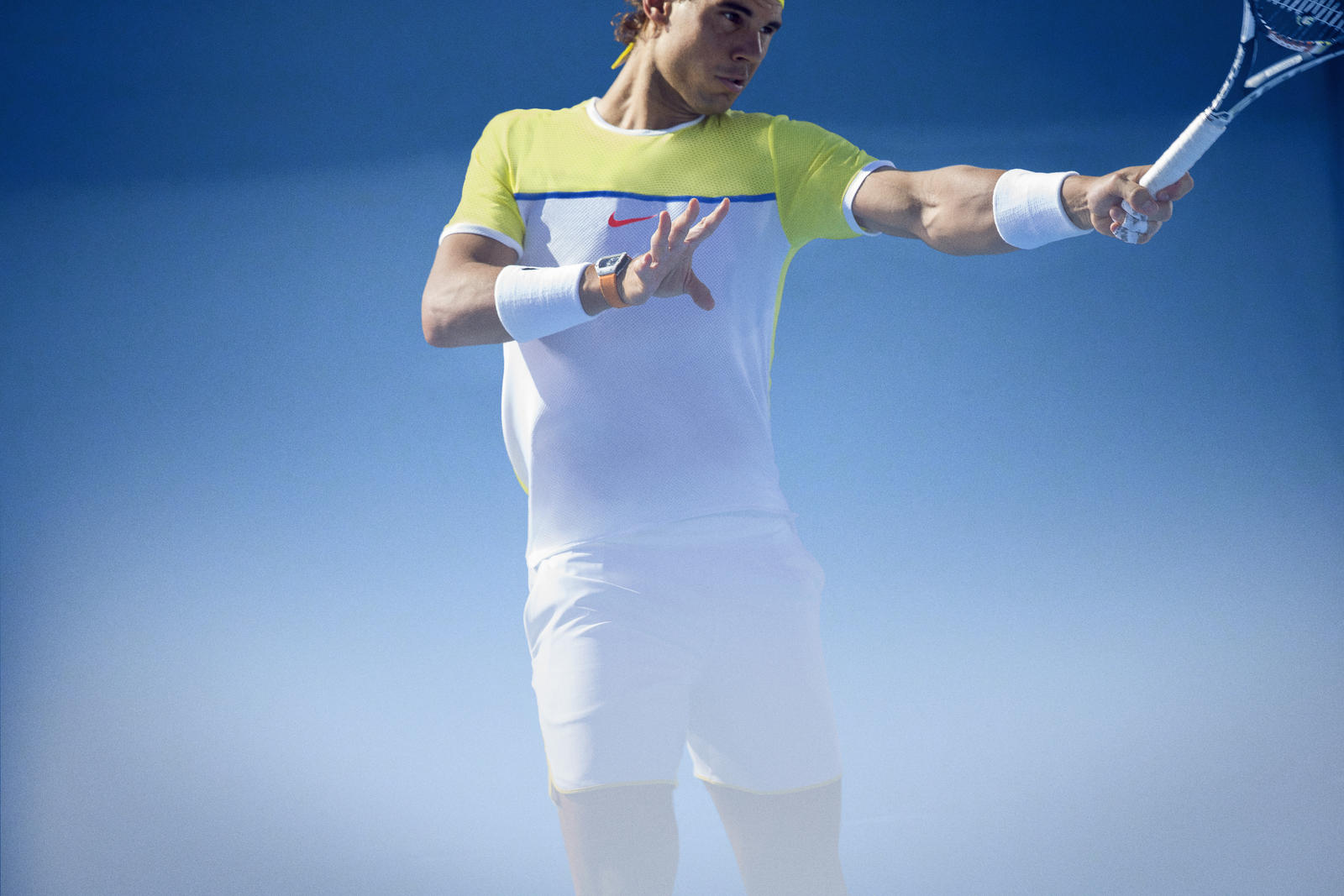 NikeCourt_Rafa_Nadal_5_native_1600.jpg