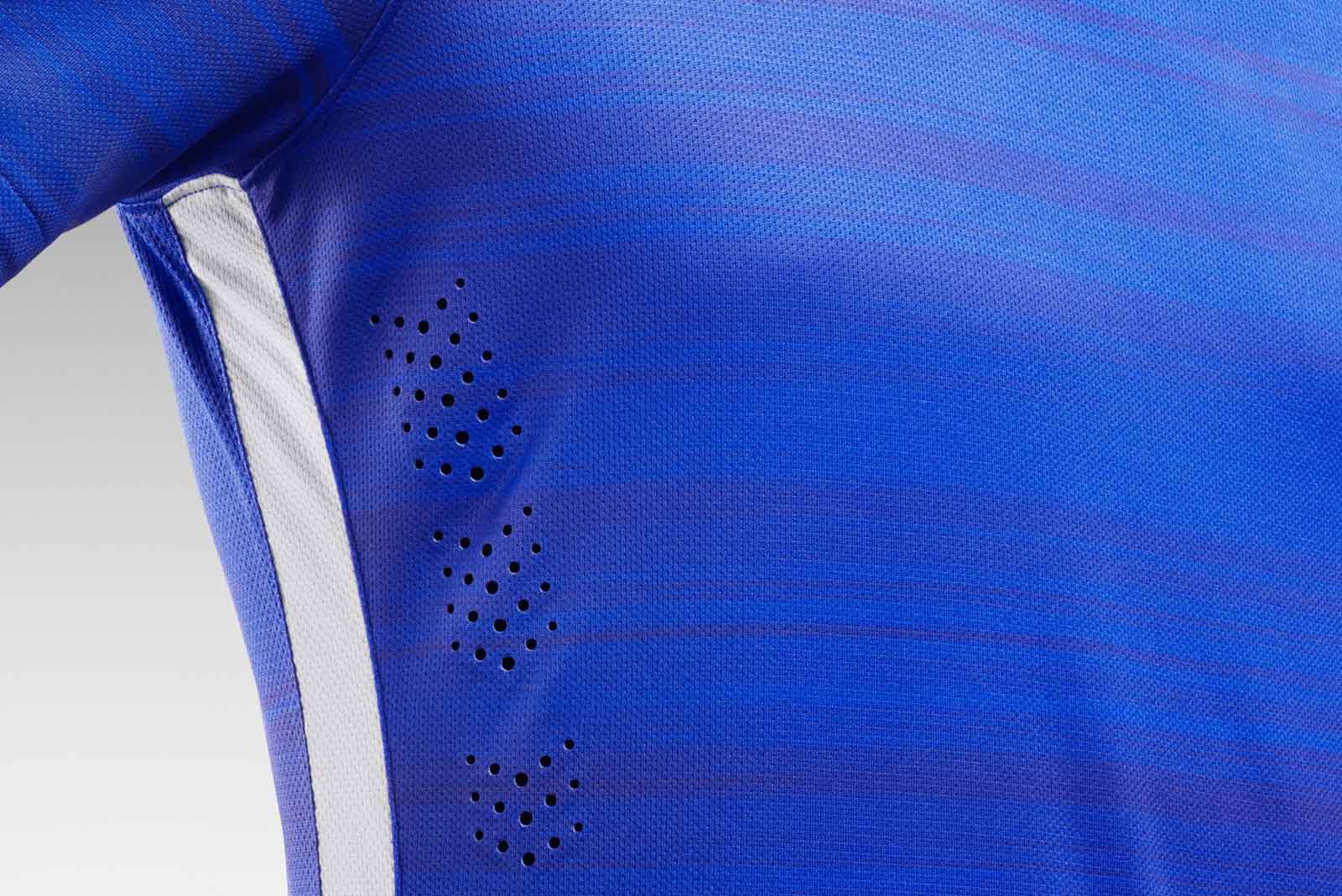 Nike-USA-2015-Away-Kit-2.jpg