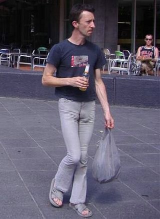 man-likes-tight-jeans.jpg