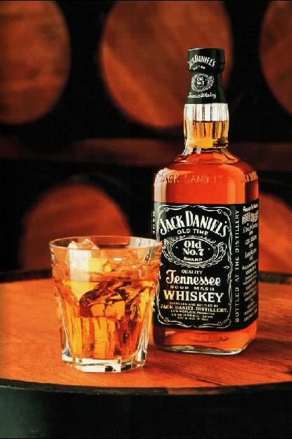 Jack_Daniels_Whiskey_2.jpg