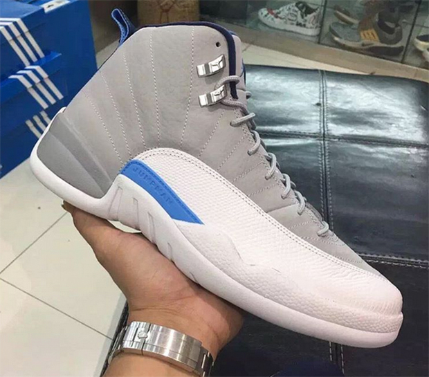 air-jordan-12-unc-4.jpg