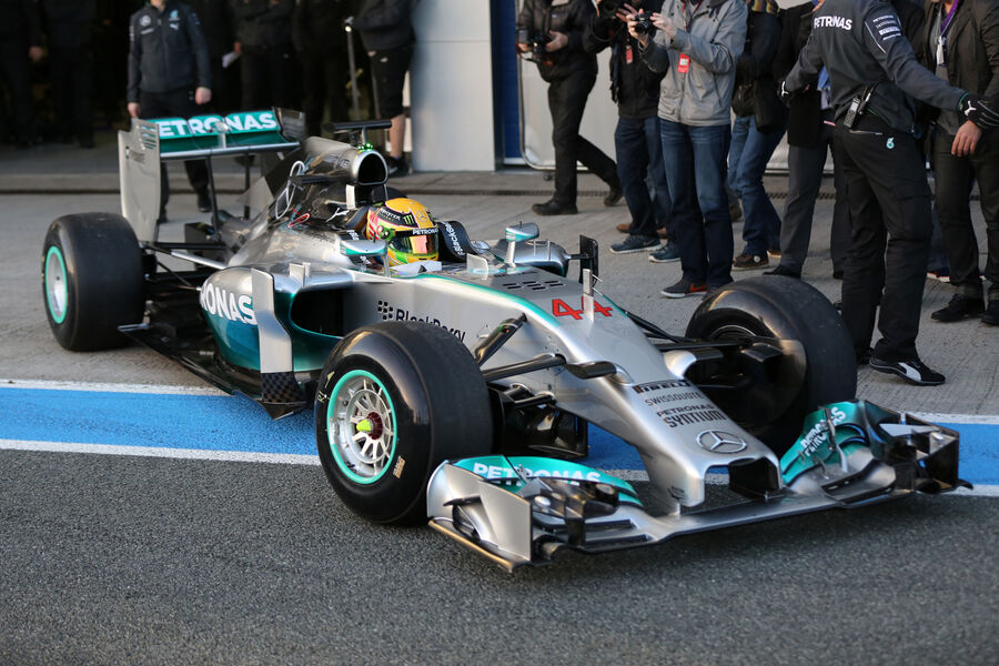 Lewis-Hamilton-Mercedes-Formel-1-Jerez-Test-28-Januar-2014-fotoshowBigImage-4e6af3e3-751052.jpg