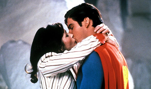Superman-ii-kiss-590x350.jpg
