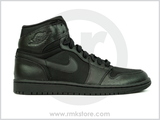 air_jordan_i%281%29_retro_high_ostrich_black_black-1med.jpg