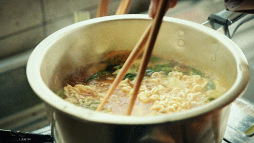 40324-Hot-Noodle-Soup.gif
