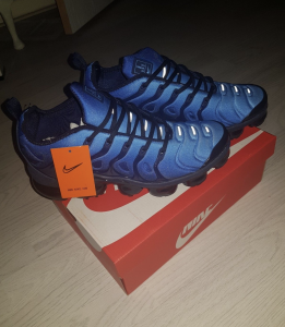 how to tell if nike vapormax plus are fake