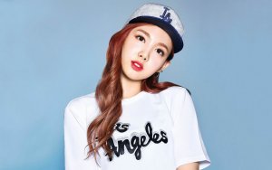 twice-nayeon-kpop-music-girl.jpg
