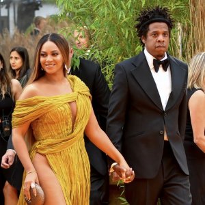 beyonce-knowles-carter-and-jay-z-attend-the-european-news-photo-1161989074-1563126500.jpg