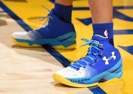 Steph-Curry-Under-Armour-Two-Playoffs-5-B.jpg