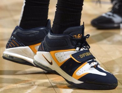 montrezl-harrell-nike-air-force-operate-d-fish-e1555659586566.jpg