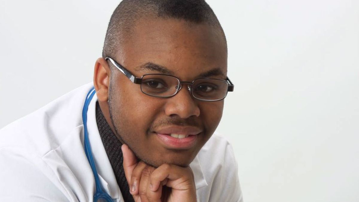 Police: Man, 18, arrested for pretending to be doctor - CNN