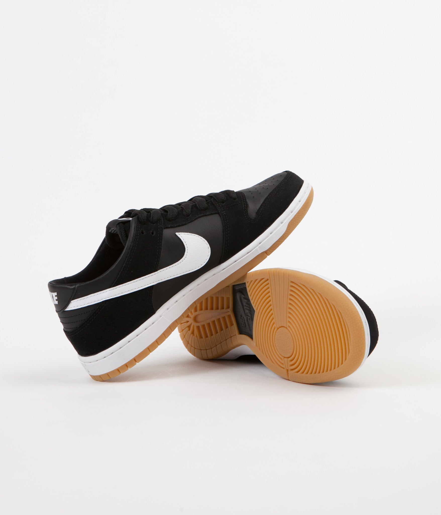 nike-sb-dunk-low-pro-shoes-black-white-gum-light-brown-6.jpg