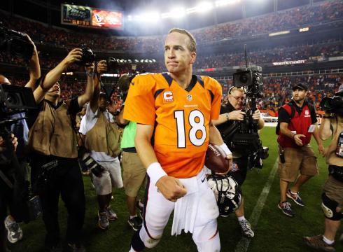 Manning-walks-off-winner-in-Broncos-debut-9P28DQVQ-x-large.jpg