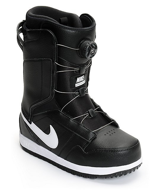 Nike-Vapen-BOA-Black-%26-White-Snowboard-Boots-_214699-front.jpg