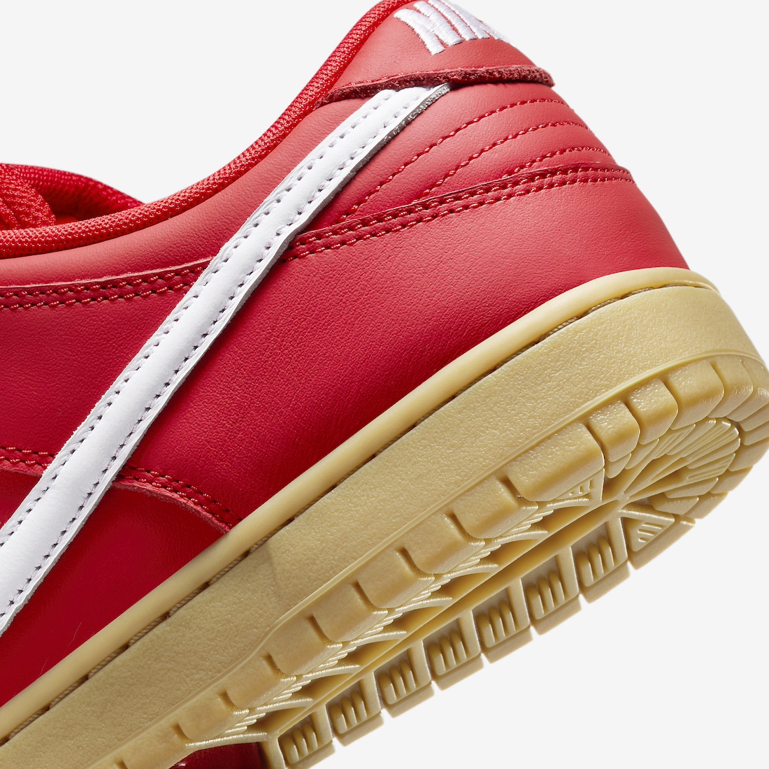Nike-SB-Dunk-Low-University-Red-Gum-FJ1674-600-7.jpg
