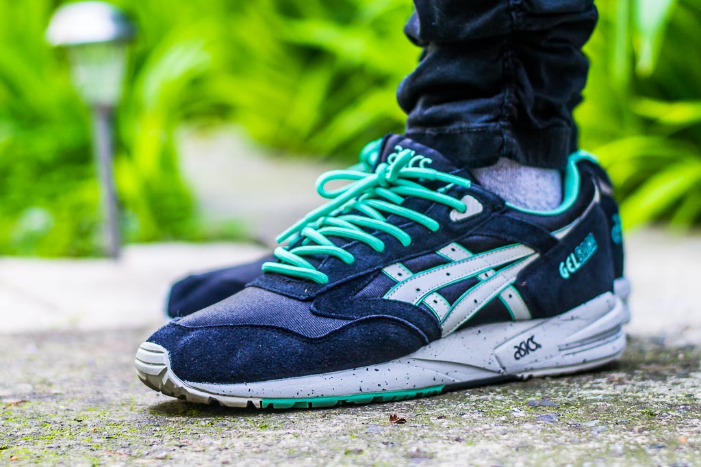 Asics-Gel-Saga-Mint-Black-Light-Grey.jpg