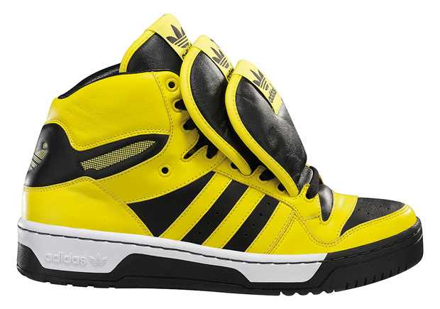 Bought these Adidas 3 tongue black/yellow shoes | NikeTalk