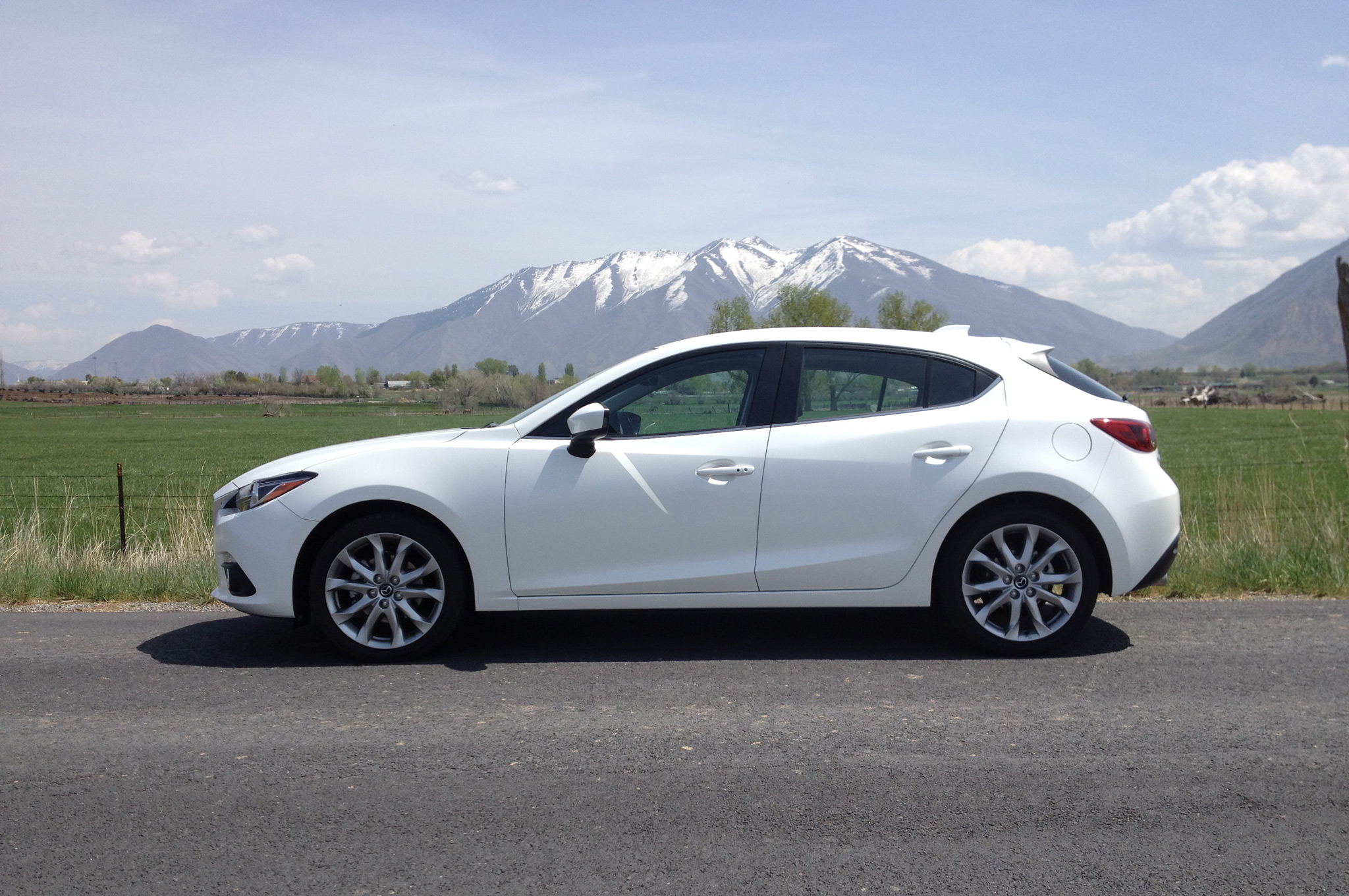 2014-Mazda3-s-Grand-Touring-hatchback-side-profile-in-the-Rocky-Mountains1.jpg