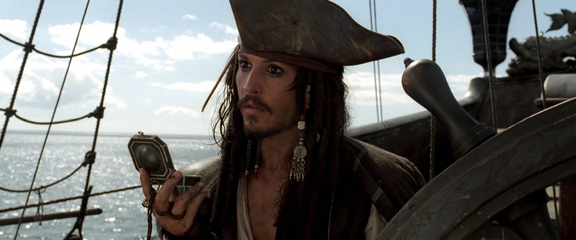 Curse-Of-The-Black-Pearl-pirates-of-the-caribbean-31445280-1920-800.jpg