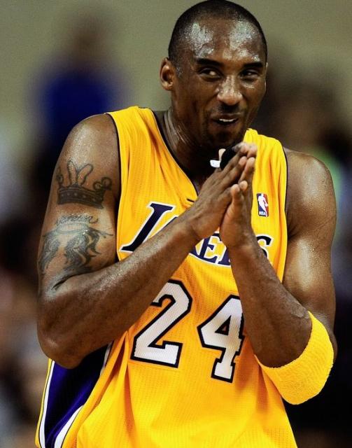 Kobe+Bryant+rubs+his+hands+together+in+Barcelona+2010.JPG