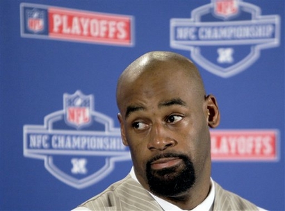 donovan-mcnabb-looks-somewhat-inconsolable-at-the-postgame-press-conference1.jpg