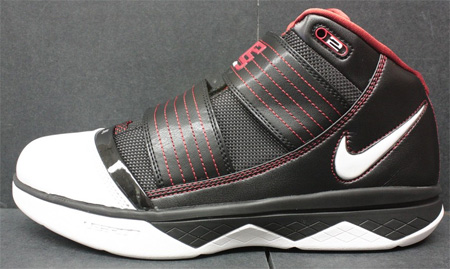 nike-zoom-lebron-soldier-iii-3-black-white-varsity-red-now-available-1.jpg