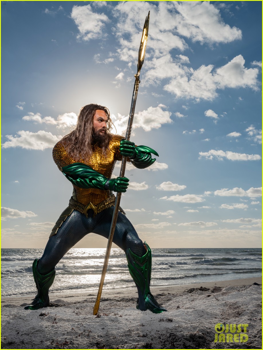 madame-tussauds-debuts-jason-momoa-aquaman-wax-figure-05.jpg