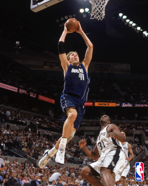 dirk_nowitzki_goes_up_for_the_dunk_210503.jpg