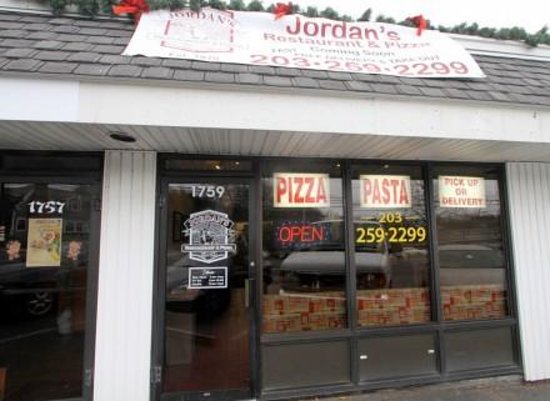 jordan-s-restaurant-pizza.jpg