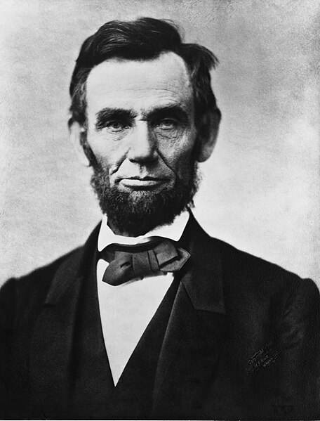 456px-Abraham_Lincoln_head_on_shoulders_photo_portrait.jpg