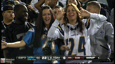 hot-female-chargers-fans-taunt-raiders-fans-nfl-fan-gifs.gif