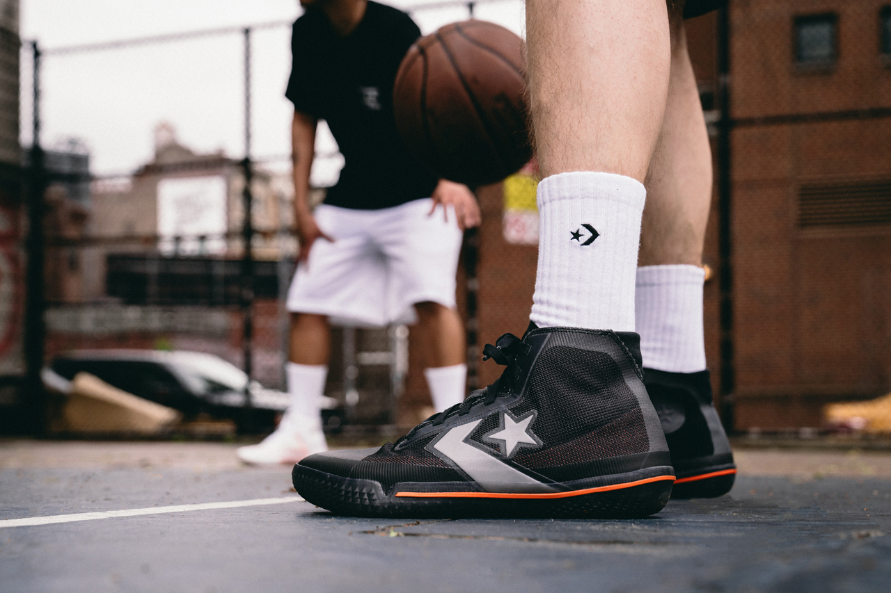 converse-all-star-pro-bb-on-feet-court-look-details-11.jpg