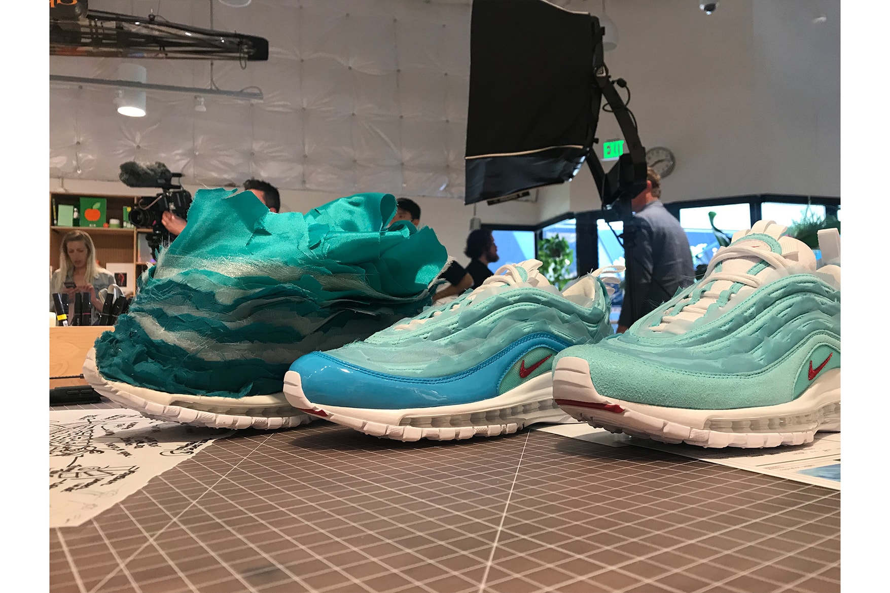 https%3A%2F%2Fhypebeast.com%2Fimage%2F2018%2F07%2Fnike-on-air-2018-winners-air-max-samples-22.jpg