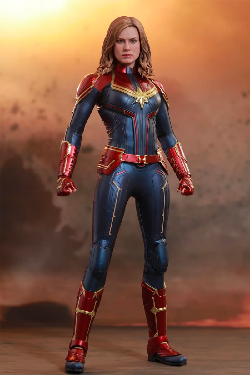https%3A%2F%2Fhypebeast.com%2Fimage%2F2019%2F02%2Fhot-toys-captain-marvel-1-6th-scale-figure-001.jpg