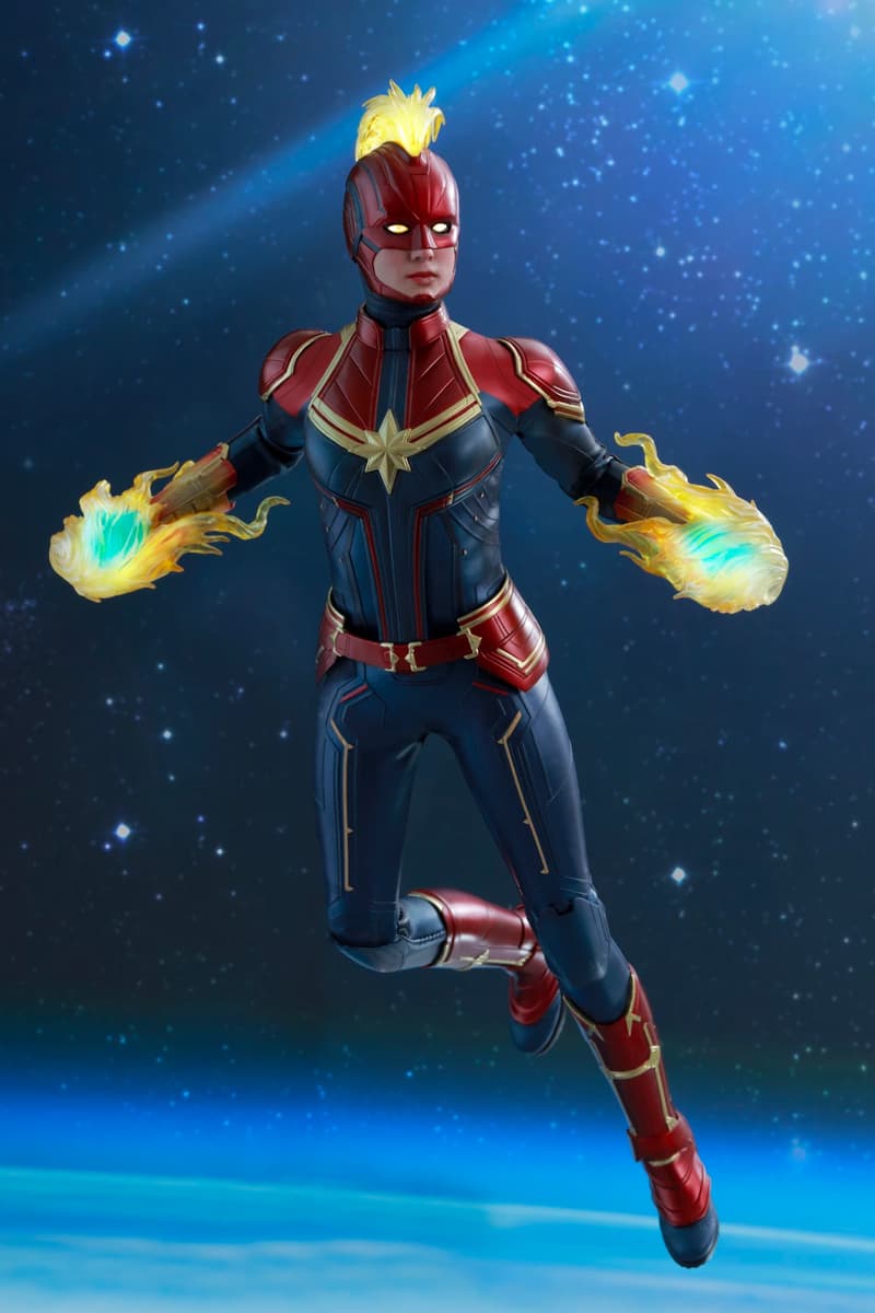 https%3A%2F%2Fhypebeast.com%2Fimage%2F2019%2F02%2Fhot-toys-captain-marvel-1-6th-scale-figure-006.jpg