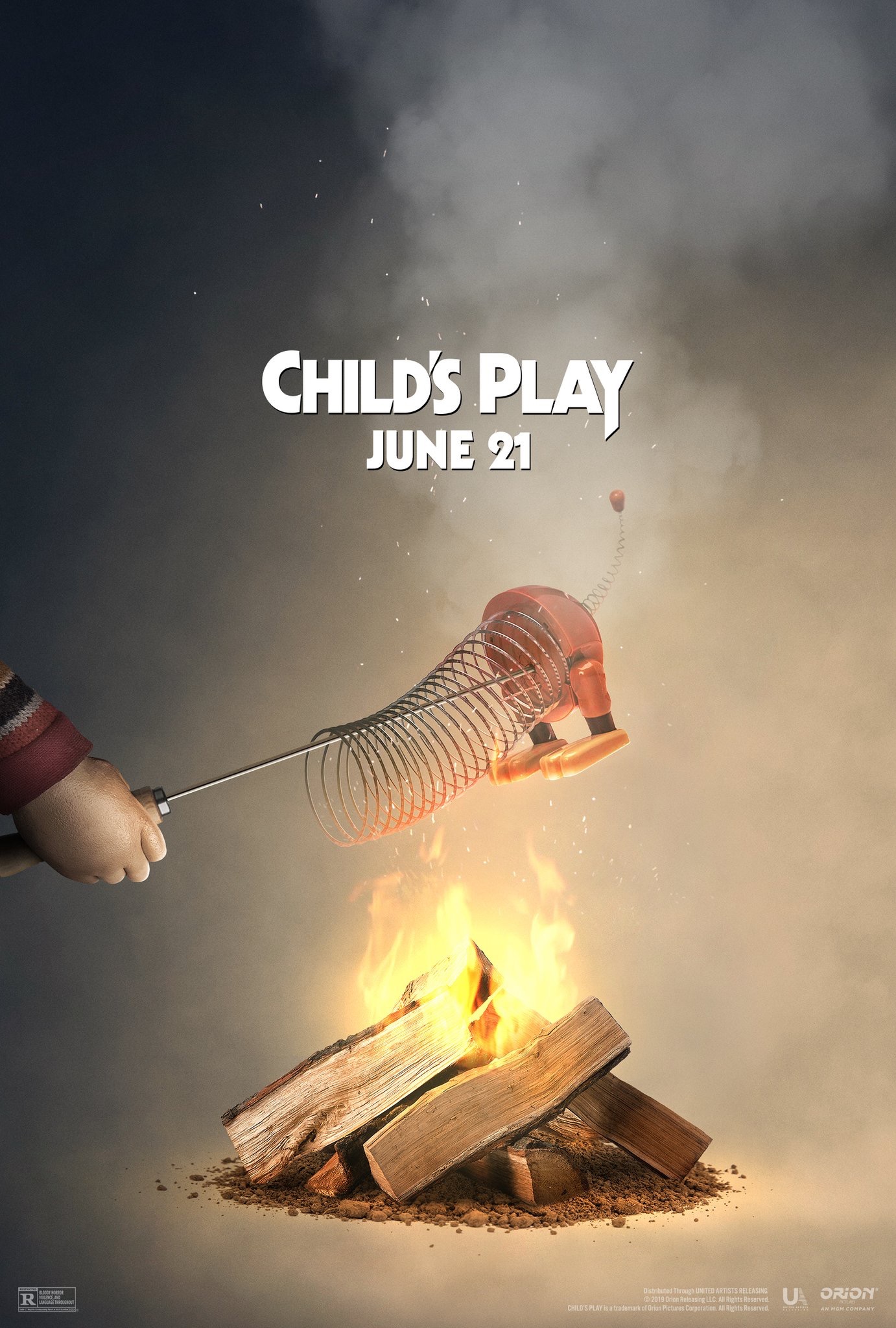 chucky-roasts-slinky-from-toy-story-over-a-fire-in-a-new-childs-play-poster2