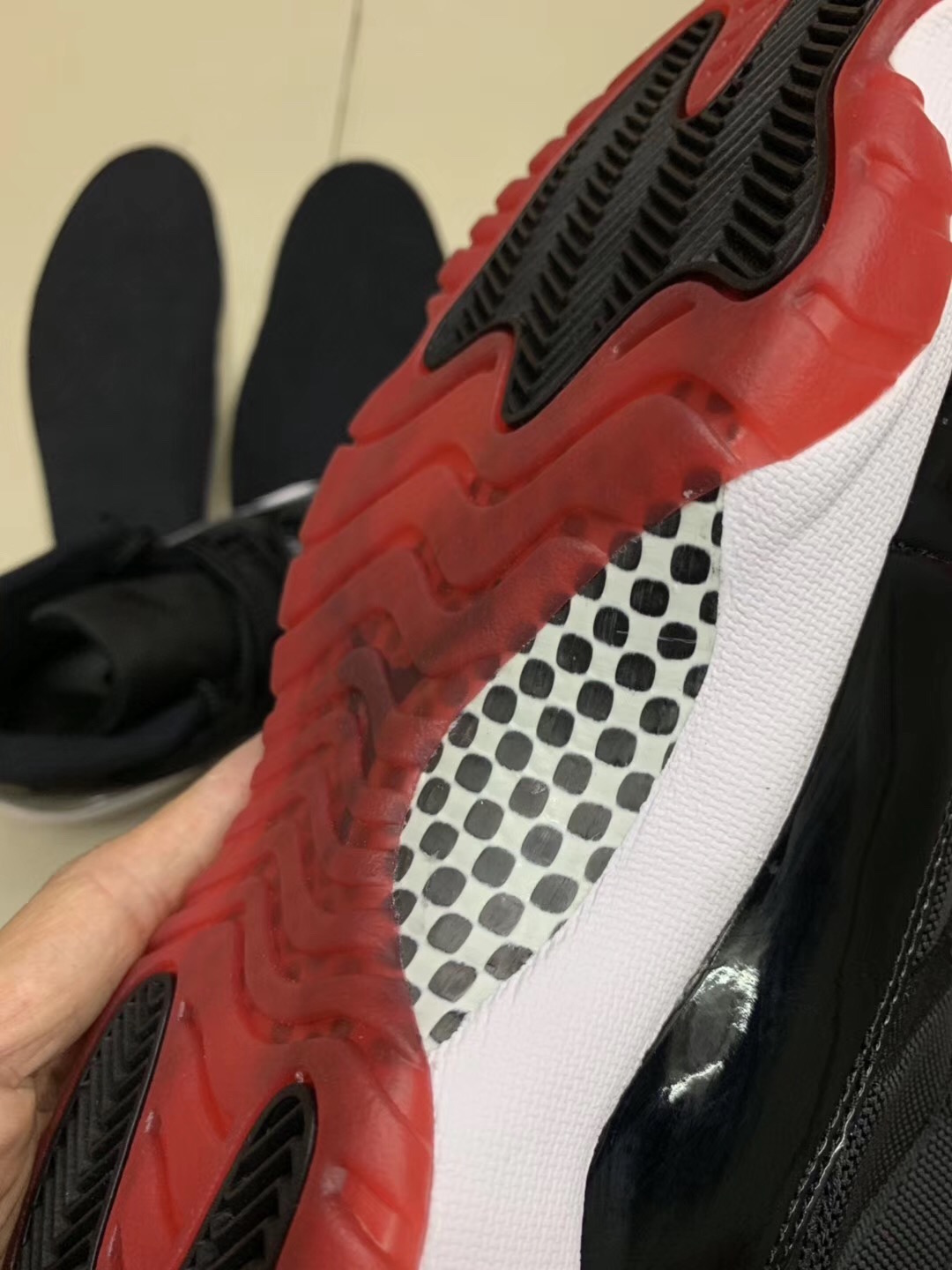Air-Jordan-11-Bred-2019-Nike-Air-378037-061-Release-Date-6.jpg