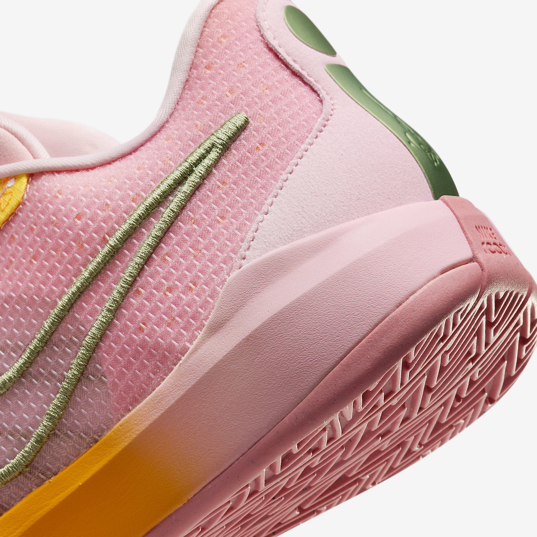 Nike-Sabrina-1-Medium-Soft-Pink-Orange-7.jpeg