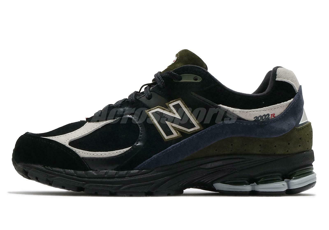 New-Balance-2002R-Year-of-the-OX-Release-Info-1.jpg