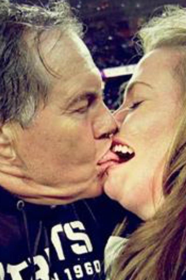 Belichick-daughter-Super-Bowl-kiss-9.jpg