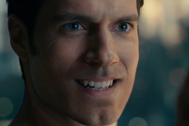 supermans-cgi-mouth-henry-cavill-justice-league-2.jpg